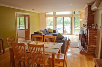 Villa Chestnut Glade