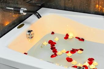 Galaxy City Center Hotel