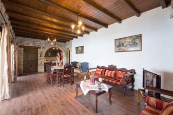 Villa Sunset Traditional House