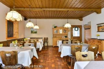Hostal Landgasthof & Pension Feickert