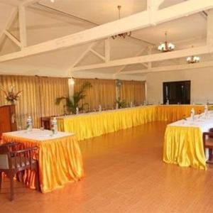 Hotel Ronil Beach Resort