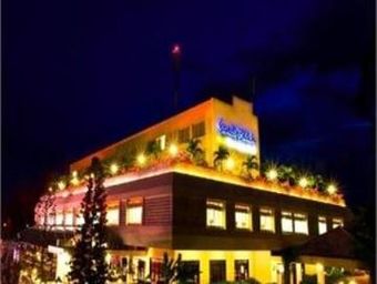 Hotel Sandy Beach Resort