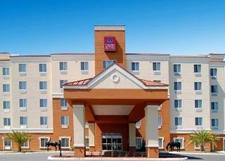 Hotel Comfort Suites