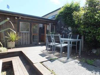 Reef Cottage Bed And Breakfast