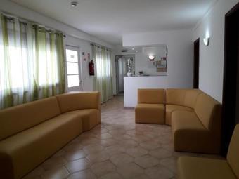 Hostal Residencial Tropic�lia Al