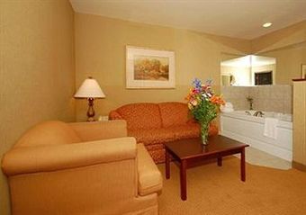 Hotel Comfort Suites Foxfire