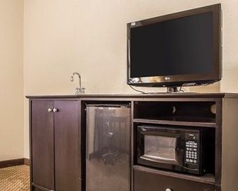 Hotel Comfort Inn & Suites