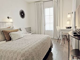 Hotel Le Clos Saint-martin H�tel & Spa