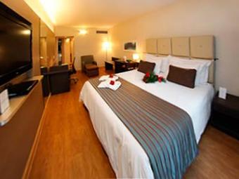 Bourbon Alphaville Business Hotel