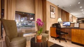 Hotel Bw Plus River North