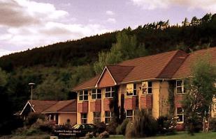 Hotel Cedar Lodge