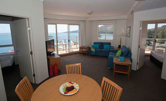 Hotel Shoal Bay Resort And Spa