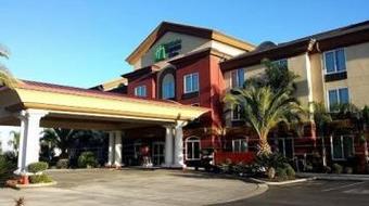 Hotel Holiday Inn Express & Suites Gateway To Yosemite