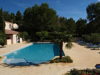 Bed & Breakfast Chambres D'h�tes Roque Blanc En Provence