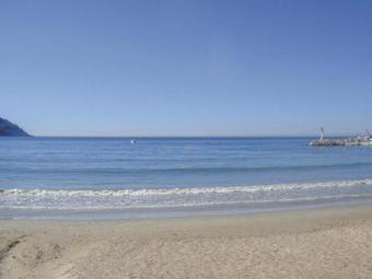 Two-bedroom Apartment In La Cadiere D'azur