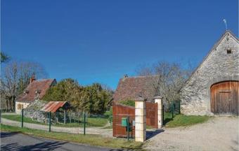 Five-bedroom Holiday Home In Padirac