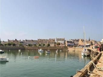 Four-bedroom Holiday Home In Santec