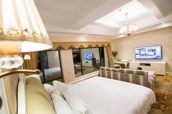 Chongzhou Bandao Hotel