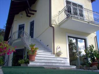 Hostal Affittacamere Luna Rossa