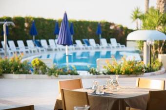 Hotel Village Paradise