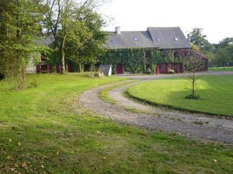 Bed & Breakfast Chambres D'h�tes De Charme Du Manoir De L'alleu