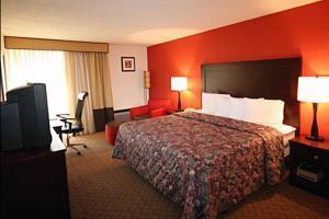 Clarion Hotel And Conference Center