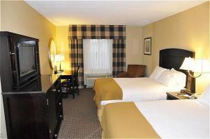 Hotel Holiday Inn Express-saugus Logan Airport