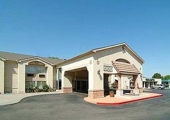 Hotel Quality Inn & Suites