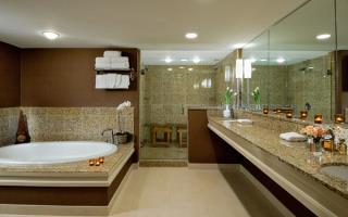 Doubletree Hotel Chicago - Arlington Heights