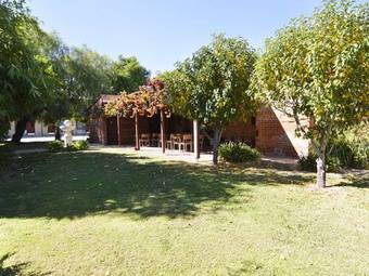 Wentworth Central Motor Inn