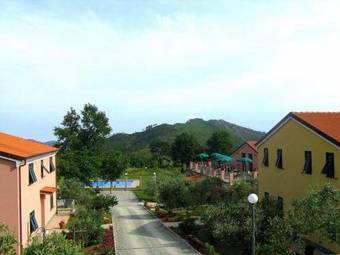 Hotel La Rossola Resort