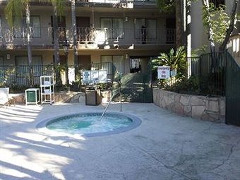 Hotel Radisson Suites Covina