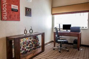 Hotel Comfort Suites