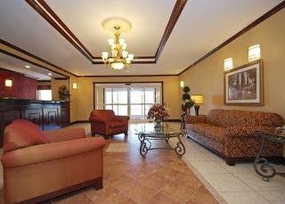 Hotel Comfort Suites