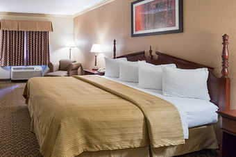 Hotel Quality Inn & Suites