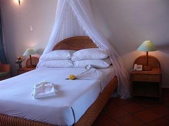 Hotel White Sands Resort