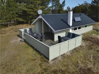 Holiday Home Plutovej