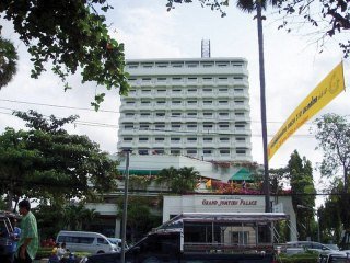 Grand Jomtien Palace Hotel