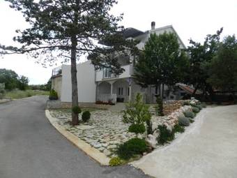 Two-bedroom Apartment In Malinska I