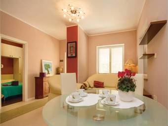 Two-bedroom Apartment Ika 02