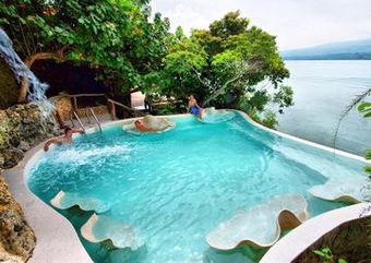 Hotel Badian Island Resort And Spa