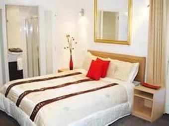 Hotel Sixty Two On Grey Apartments