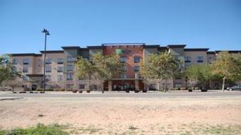 Holiday Inn Express Hotel & Suites Surprise