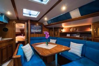 L'insolite, Le Voilier De La Font Vineuse