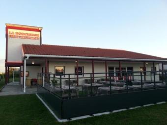 Hotel Contact H�tel Fontenay Le Comte