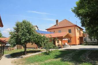 Hostal Di�fa Vend�gh�z