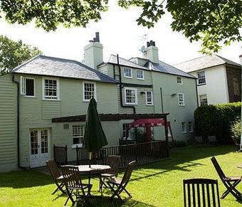 The White Cliffs Hotel