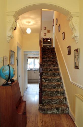 Bed & Breakfast Ammiroy House