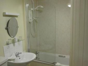 Hostal Guiting Guest House