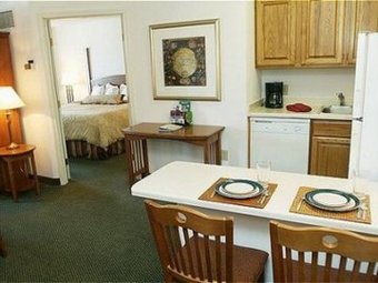 Hotel Staybridge Suites